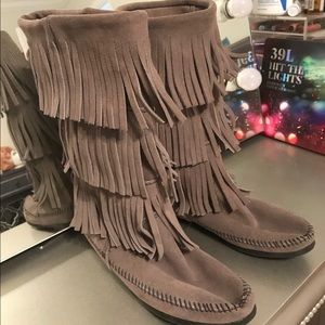Minnetonka 3 Layer Fringe Boot